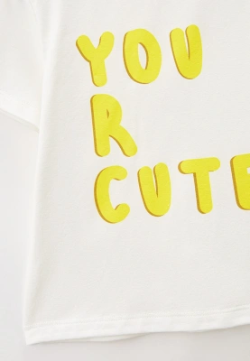 Футболка молочная с надписью YOU R CUTE в желтом цвете