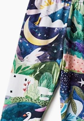 Леггинсы из тонкого трикотажа со сказочным принтом