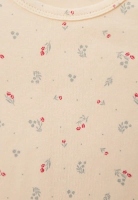 Комплект из брюк и блузки