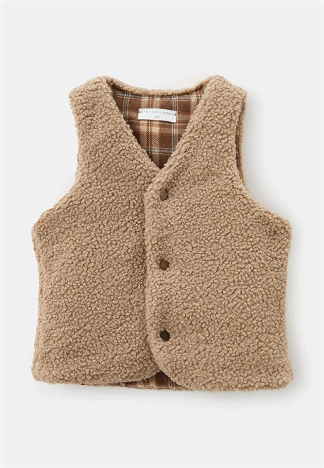 Жилет из экомеха на хлопковой подкладе
