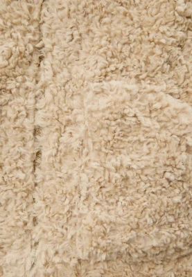 Жилет Балу из искусственного меха в бежевом цвете Жилет Балу из искусственного меха в бежевом цвете