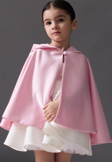 Кейп Эва из атласа в розовом цвете