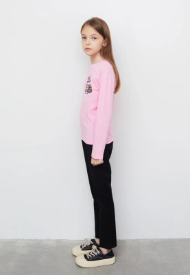 Лонгслив розовый с пришивной деталью в розовом цвете