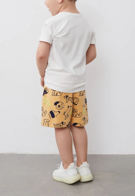 Комплект из футболки и шортиков с собачками