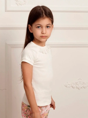 Футболка школьная из хлопка с кружевом на горловине