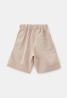 Костюм из рубашки и шорт