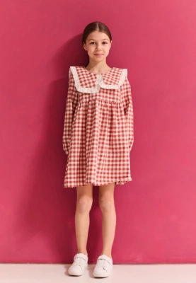 Платье Мона из хлопка в красном и белом цвете Платье Мона из хлопка в красном и белом цвете