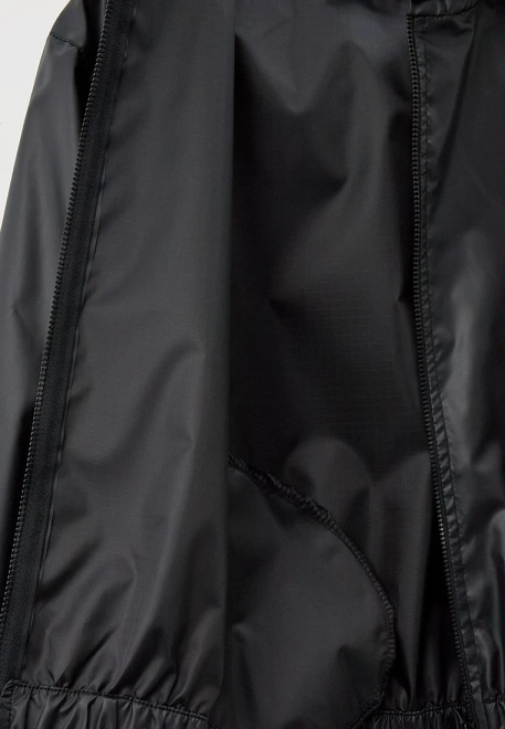 Ветровка спортивная для мальчика черная