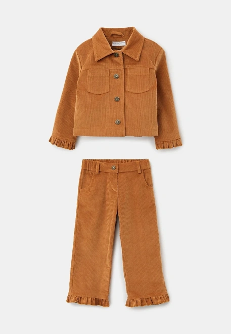 Костюм на девочку из вельвета карамельного цвета 