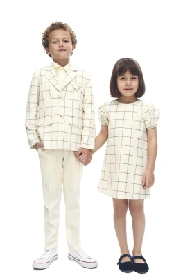 Платье из костюмной ткани в клетку молочного цвета