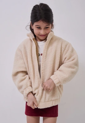 Куртка из меха в молочном цвете Куртка из меха в молочном цвете