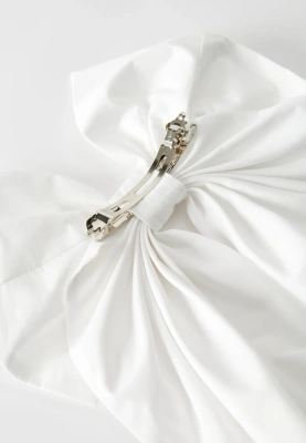 Заколка-бантик