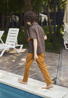 Брюки Бобби с подворотом светло-коричневые для мальчиков