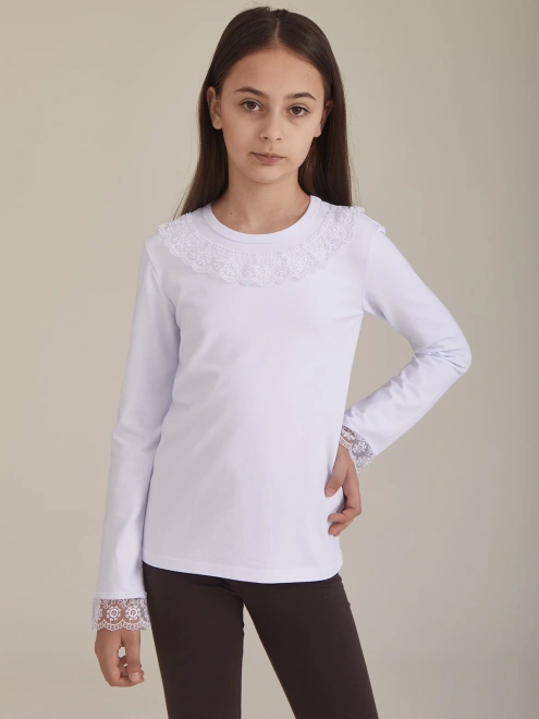Лонгслив трикотажа с кружевом на горловине и рукавах