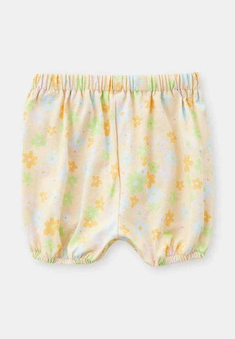 Комплект из футболки и шортиков в цветочек 