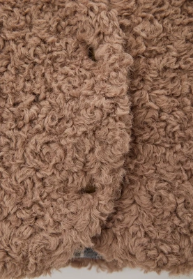 Жилет из искусственного меха в светло-коричневом цвете Жилет из искусственного меха в светло-коричневом цвете