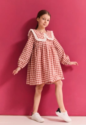 Платье Мона из хлопка в красном и белом цвете Платье Мона из хлопка в красном и белом цвете