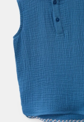 Рубашка из синего муслина с планкой