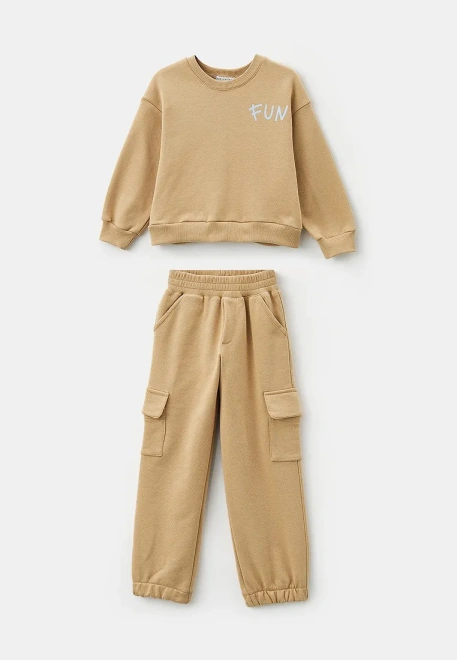 Костюм спортивный в бежевом цвете