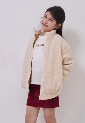 Куртка из меха в молочном цвете Куртка из меха в молочном цвете