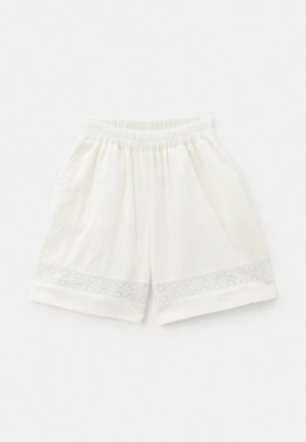 Костюм из майки и шорт