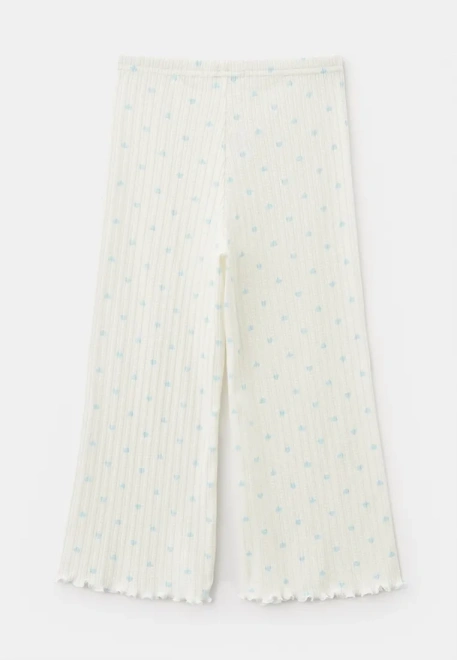 Комплект из футболки и брюк для девочек в белом цвете