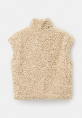 Жилет Балу из искусственного меха в бежевом цвете Жилет Балу из искусственного меха в бежевом цвете