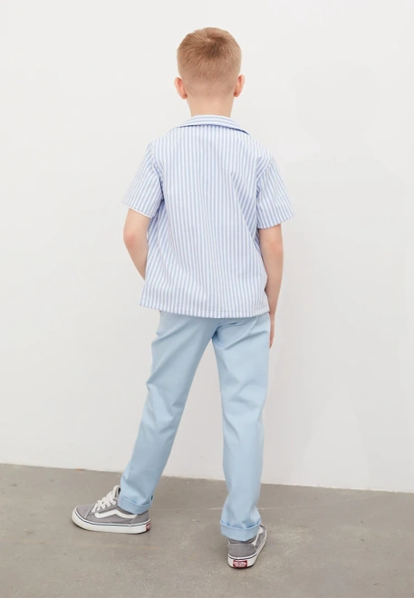 Брюки из голубого денима с отворотами 