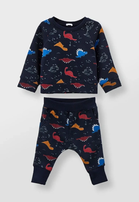 Костюм из футера с небольшим утеплителем для малышей