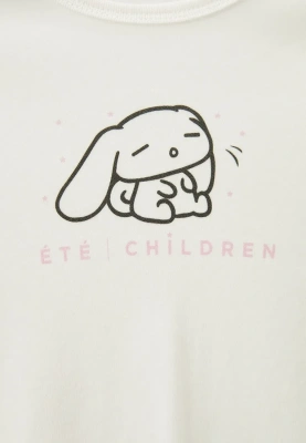 Пижама для девочек молочного цвета