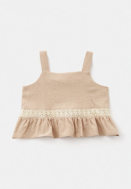 Костюм из майки и шорт