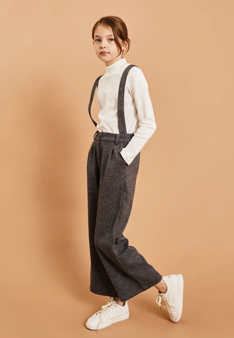 Брюки со съемными подтяжками из мягкой трикотажной ткани 