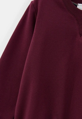 Свитшот бордового цвета