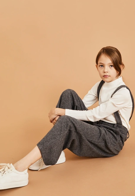 Брюки со съемными подтяжками из мягкой трикотажной ткани 