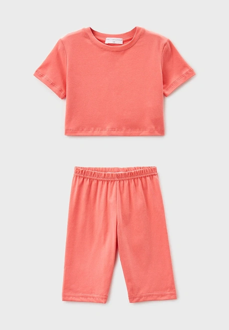 Комплект из  укороченной футболки и велосипедок из мягкого трикотажа кораллового цвета