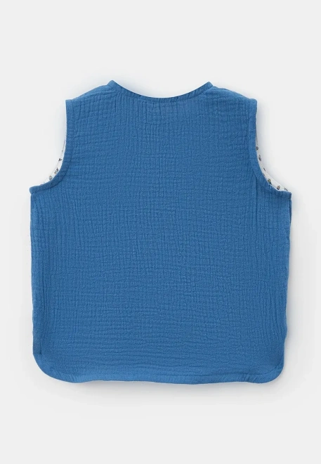 Костюм из рубашки без рукавов и шорт из муслина