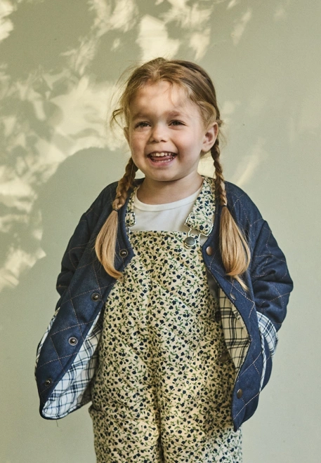 Куртка темно-синего цвета