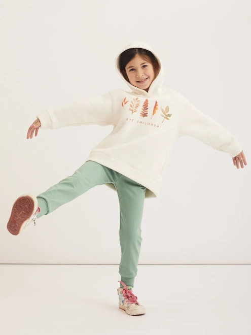 Худи из футера с начесом в молочном цвете с принтом осенние листья