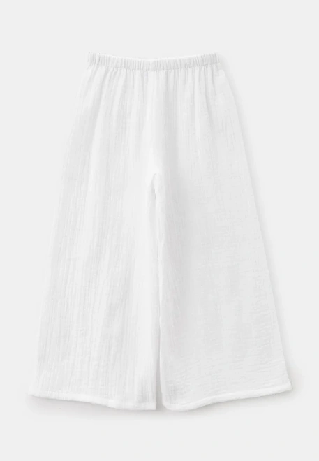 Костюм из блузки-кимоно и широких брюк из муслина